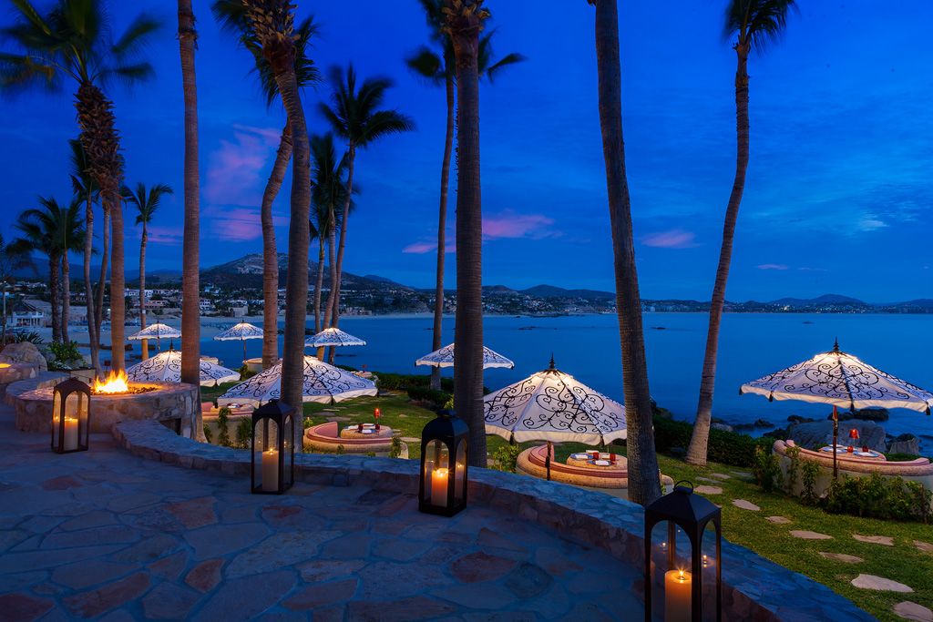 OneOnly_Palmilla_UmbrellaEsplanade